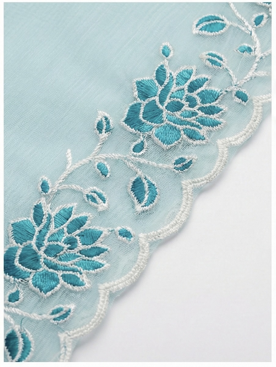 Beautiful Supernet Floral Embroidery Saree - Image 2
